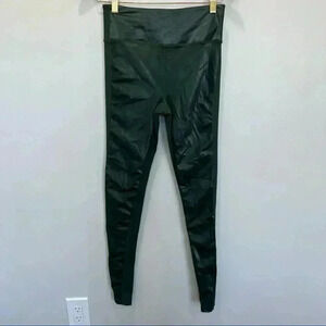 Peach leggings size M